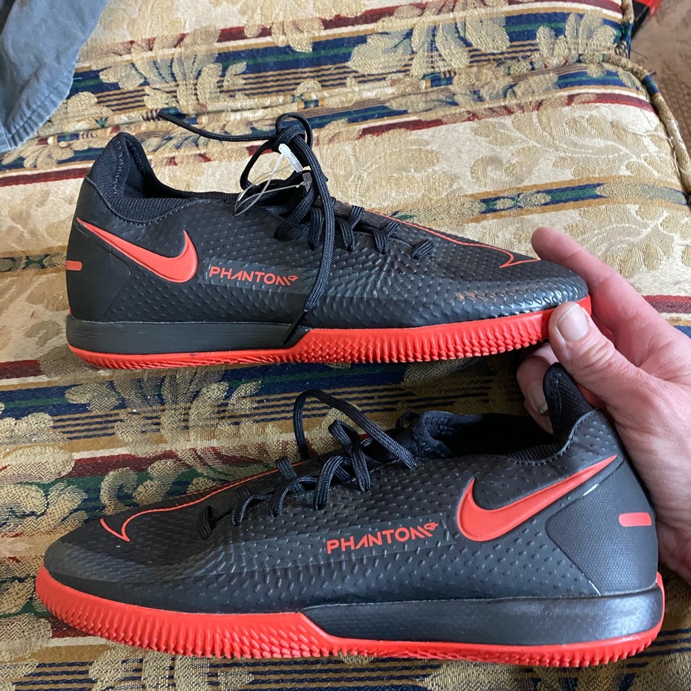 Nike Phantom GT Academy IC Black Chile Red NWT leather men’s 7.5 soccer leather - Picture 5 of 8
